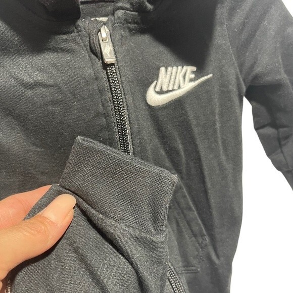 Nike Baby Hooded Unisex Coveralls, 6 Months - Picture 4 of 7